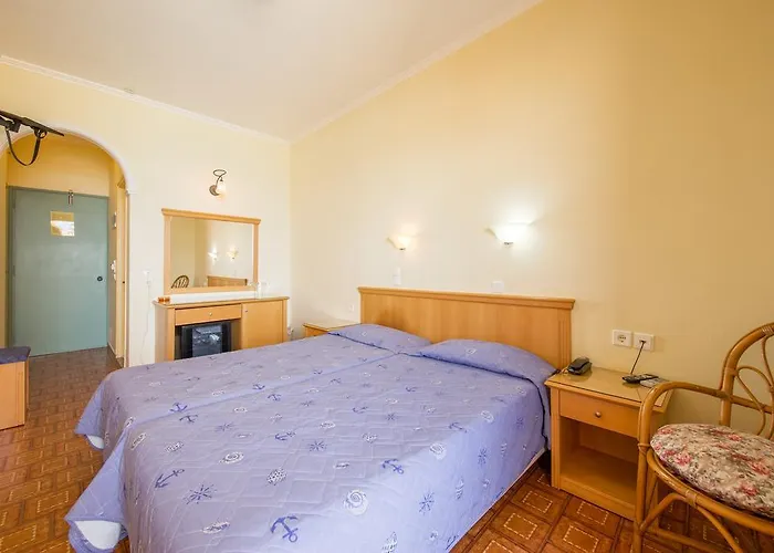 Hotell Akti Aphrodite 2*